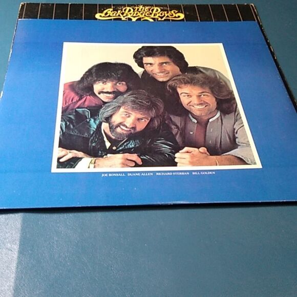 MCA Records Vinyl Album with Tracklist - Picture 4 of 9